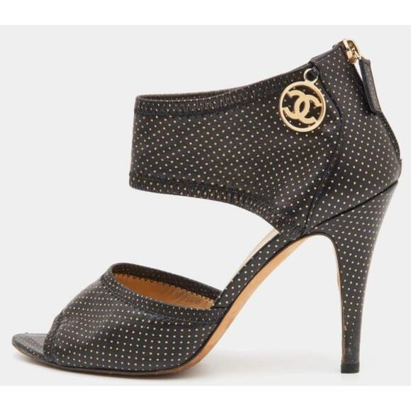 Chanel Black Leather Metallic Polka Dot Peep Toe Sandals Leather Sz 38 US 7.5/8 - Picture 1 of 16